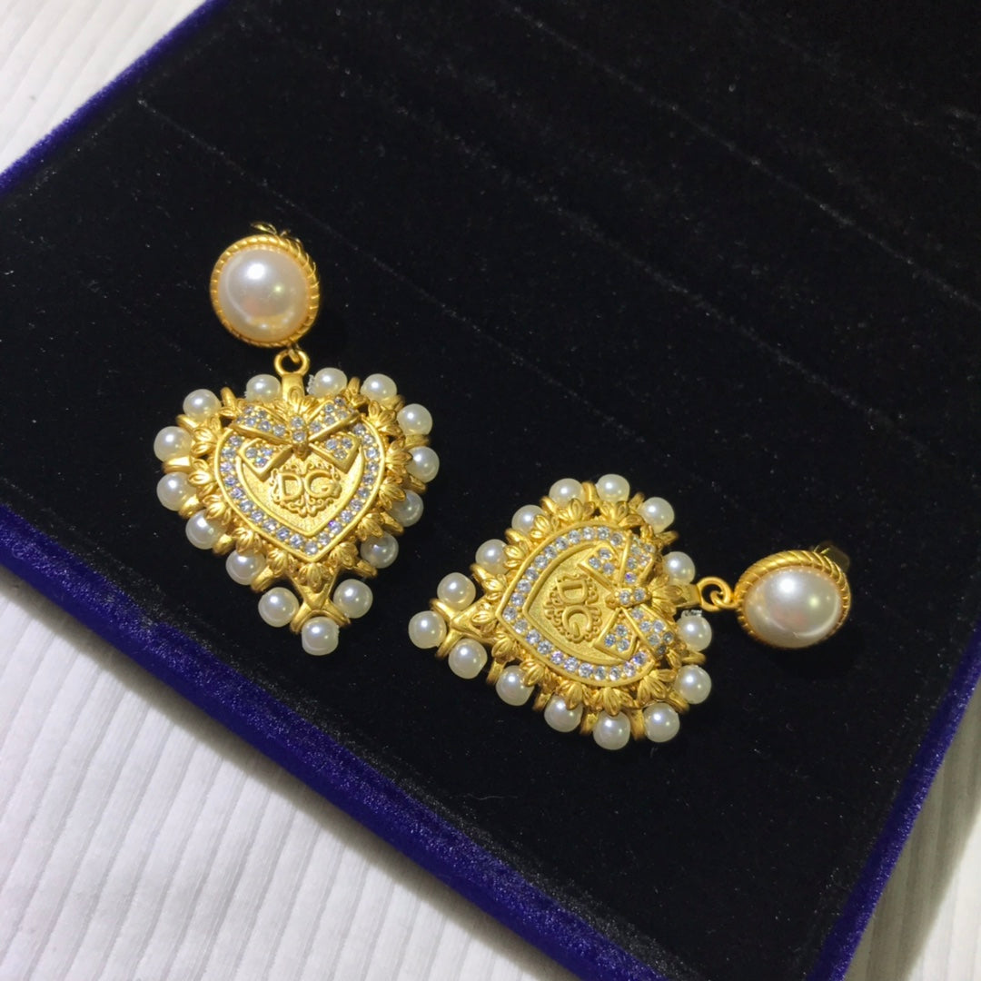 1NA119EDE Stylish Earrings