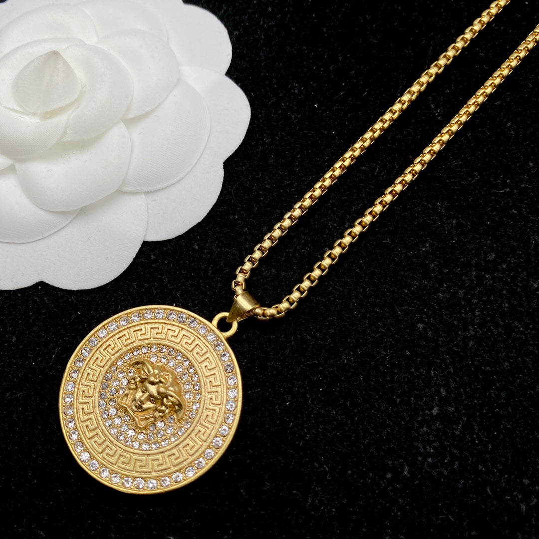 175RV99XDE Stylish Necklace