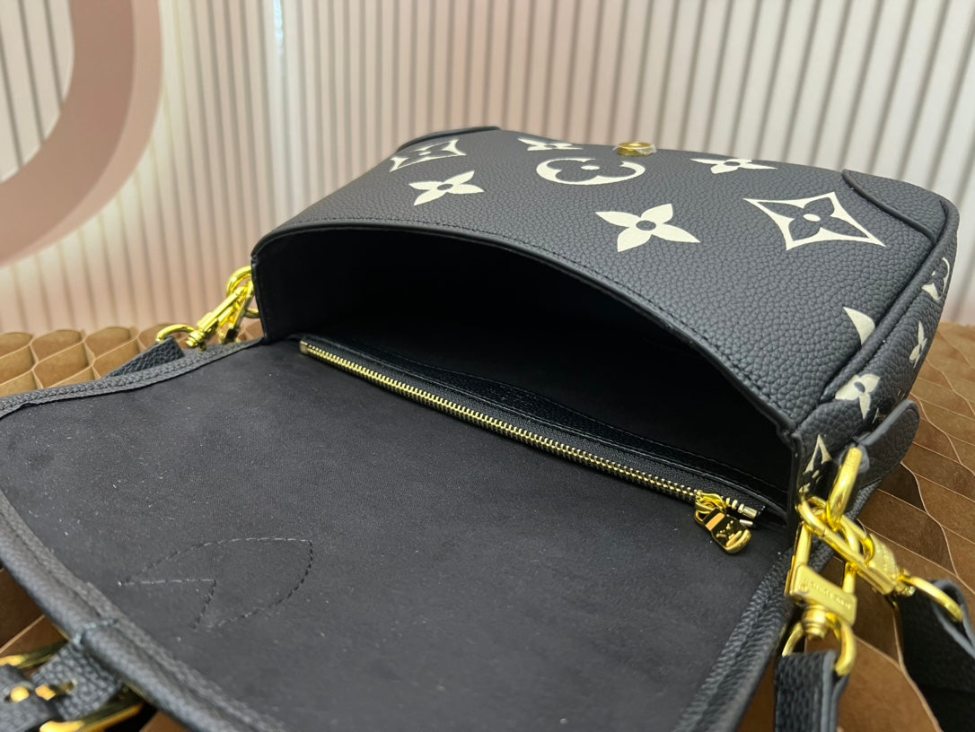 2XE028BDE Stylish leather bag 