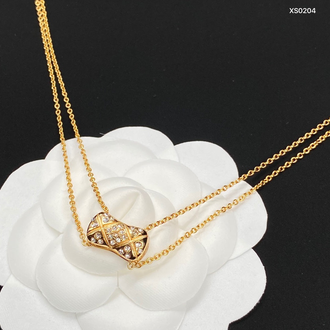 1YC22XDE Stylish Necklaces