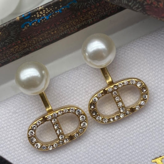 1YD199EDE Stylish Earrings