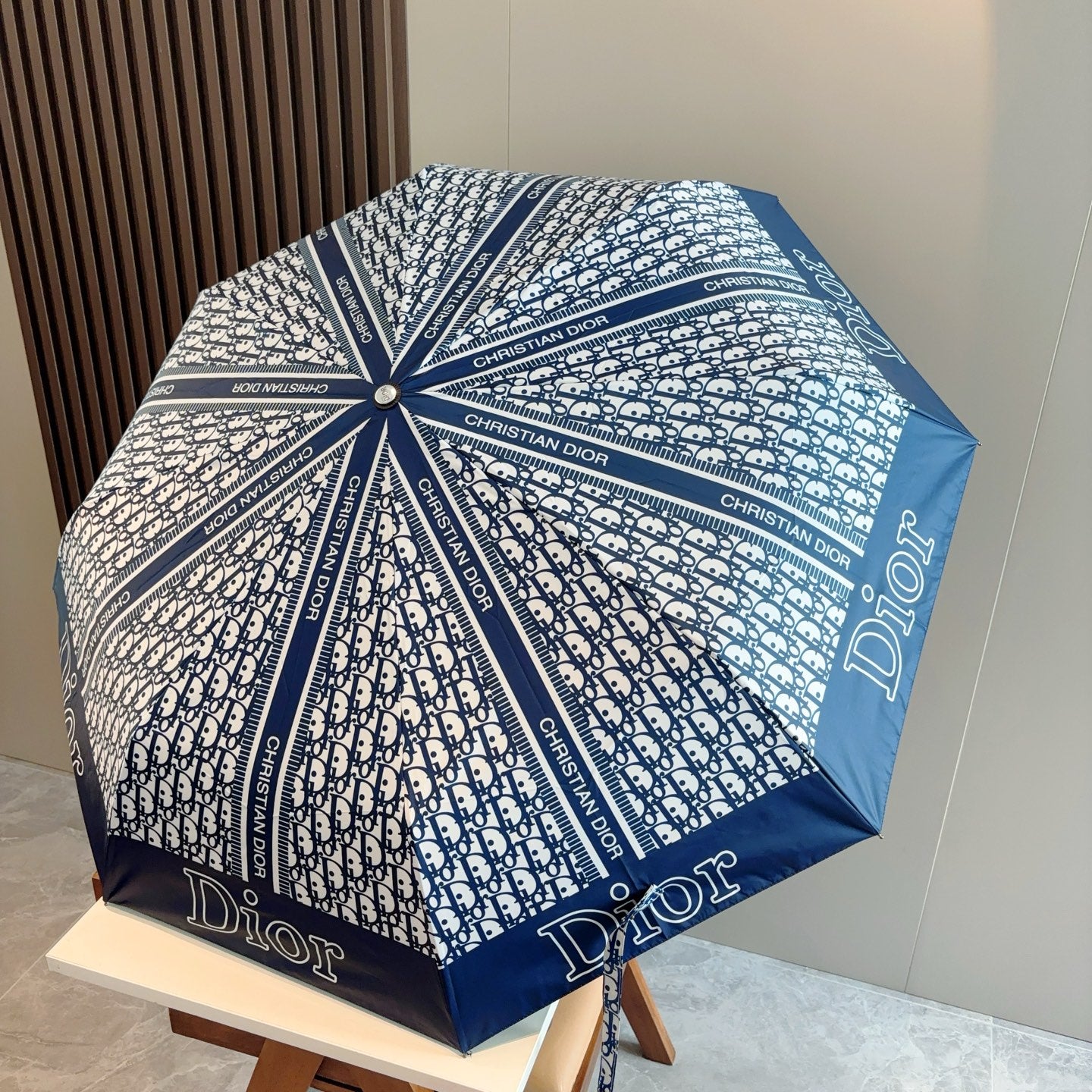 15RD116SDE Stylish UV resistant umbrella