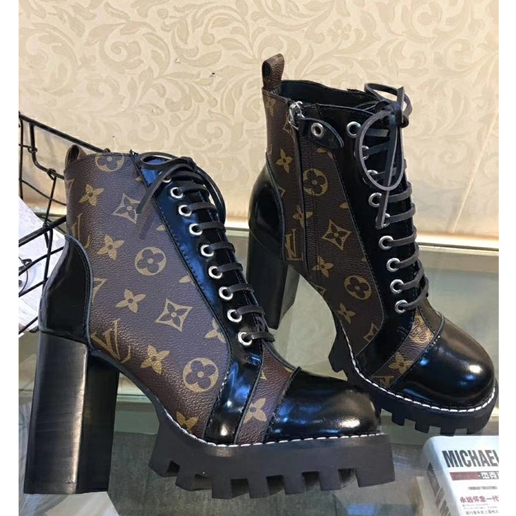 2E05ZDE Stylish Boots