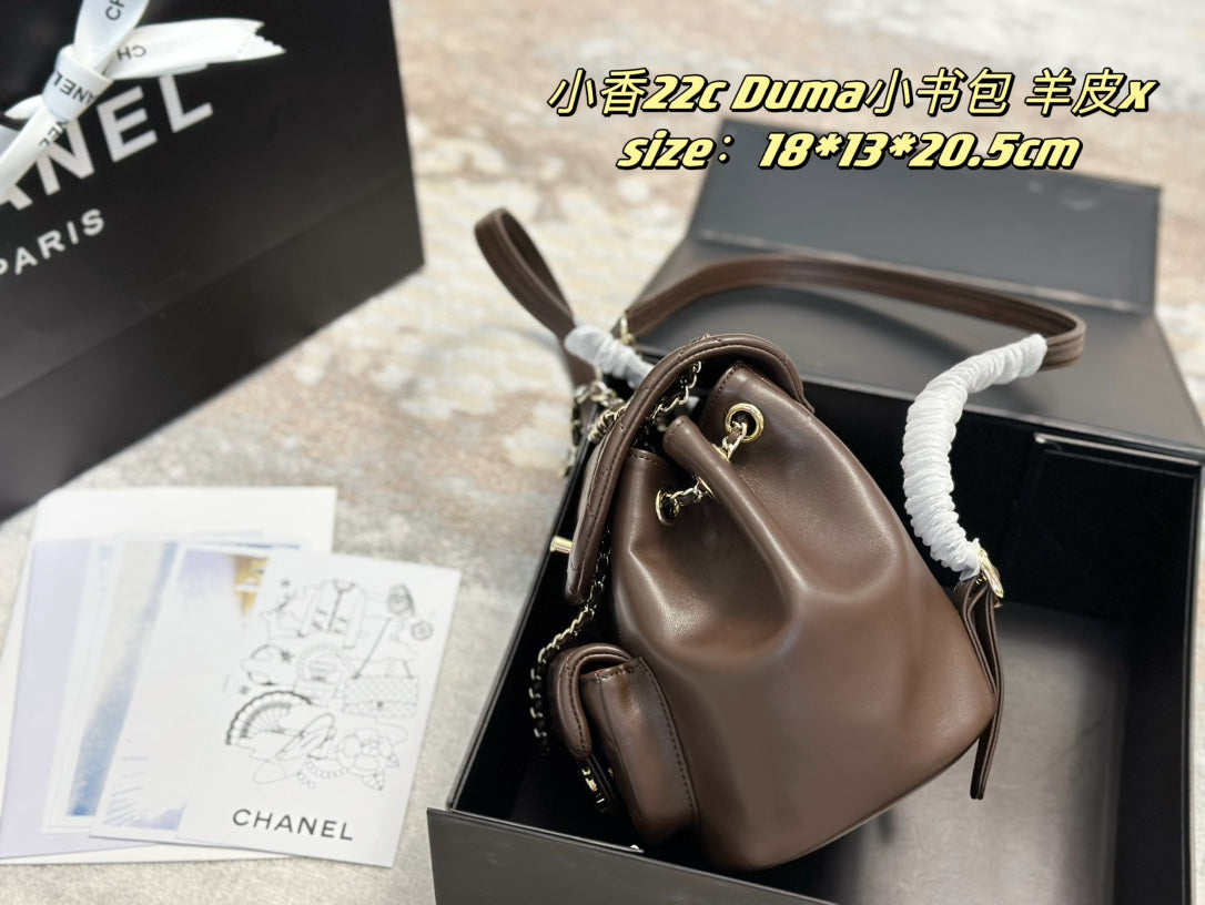 6XC225BDE Stylish leather backpacks