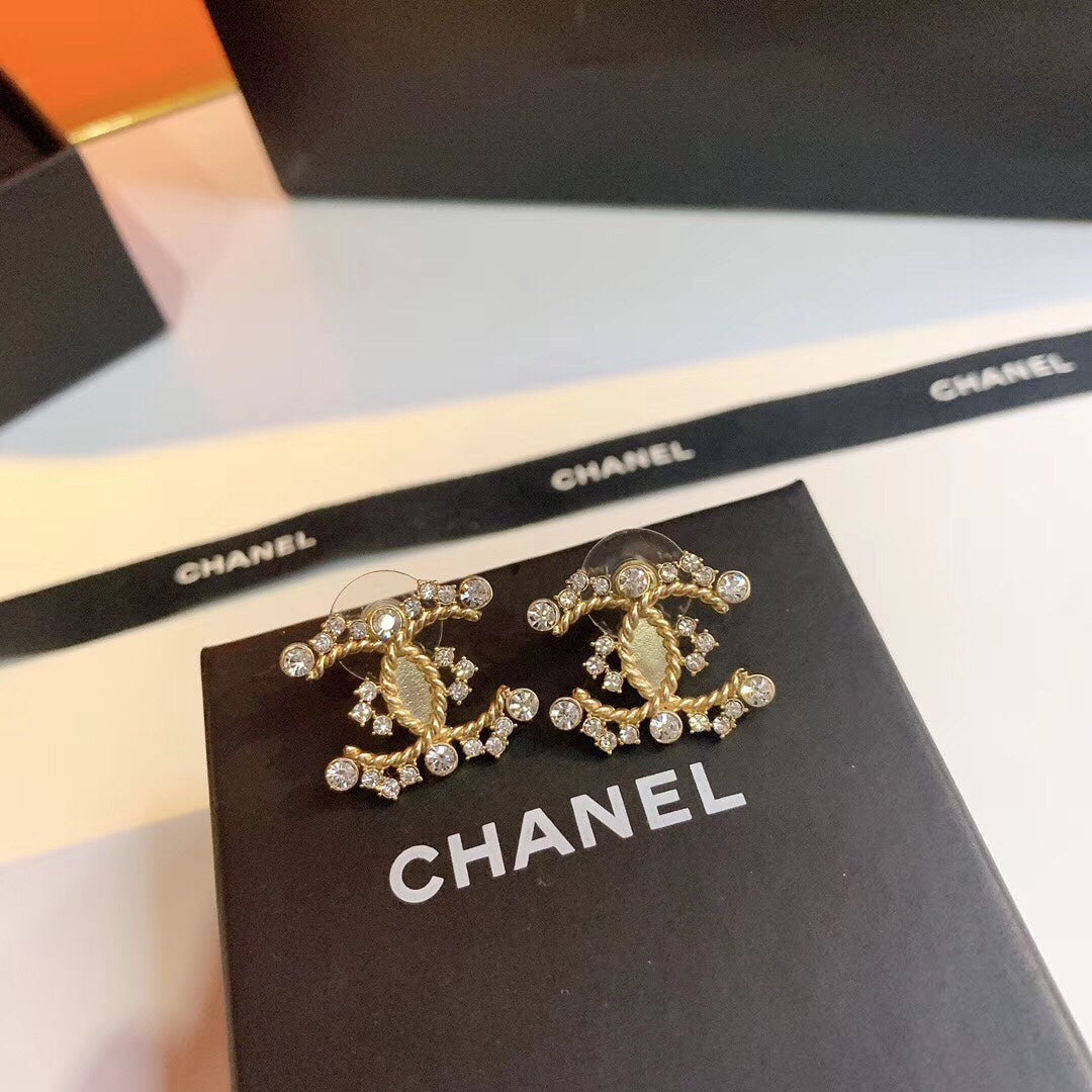 1YC306EDE Stylish Earrings