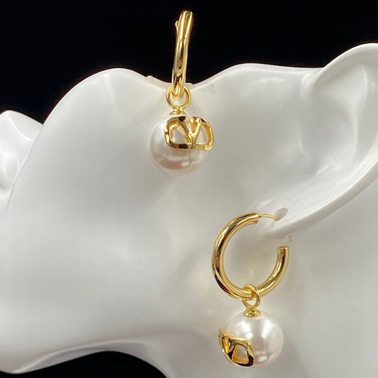 1YVL128EDE Stylish Earrings