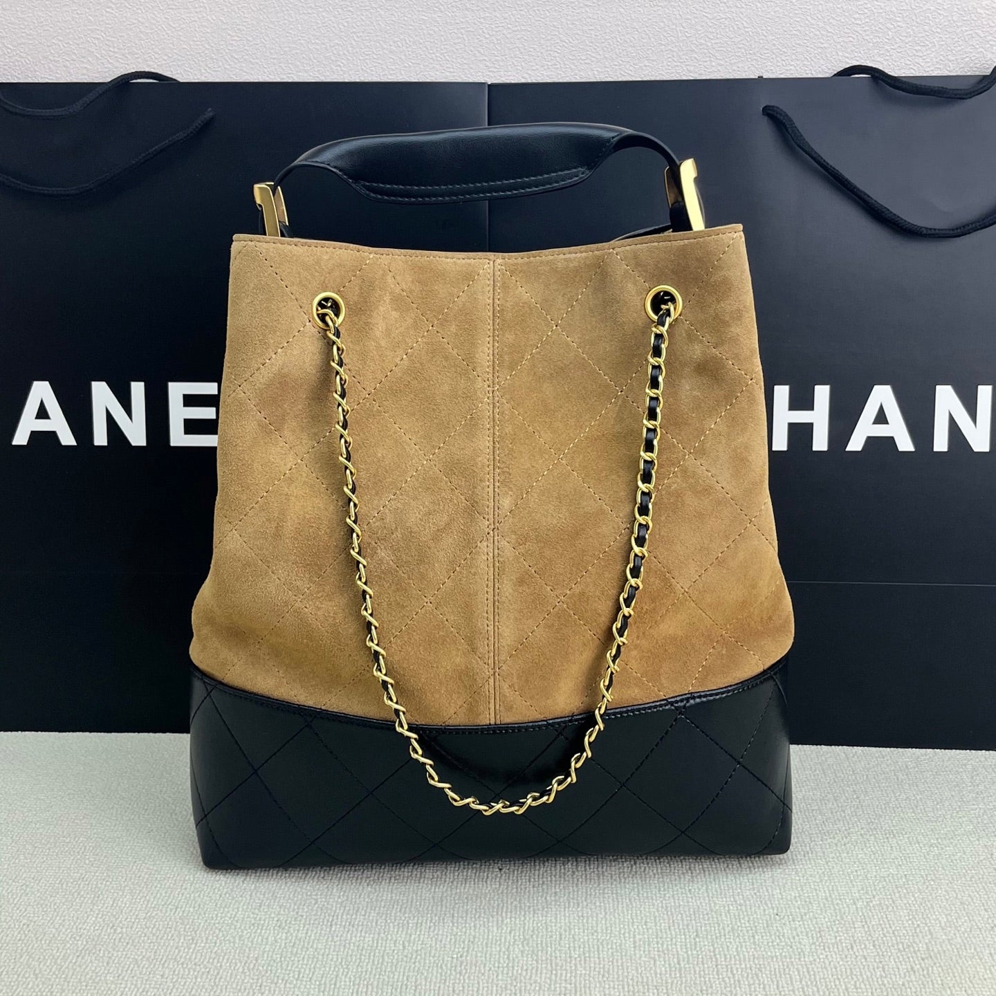 175RC1BDE Stylish leather bag