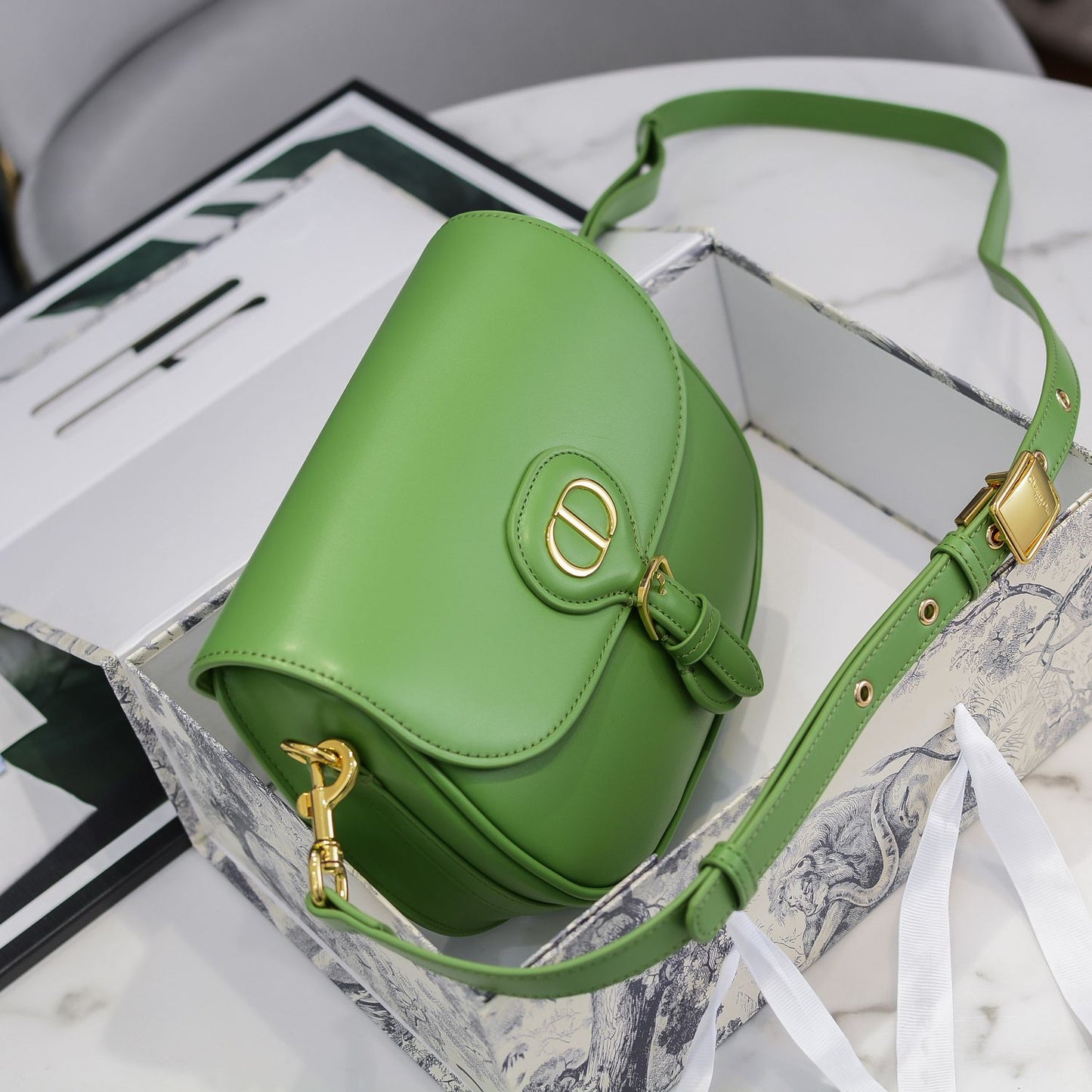 1L48BDE Stylish leather bag 