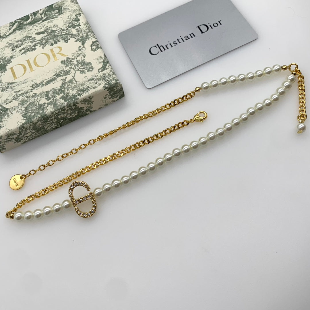 1YD80XDE Stylish Necklaces