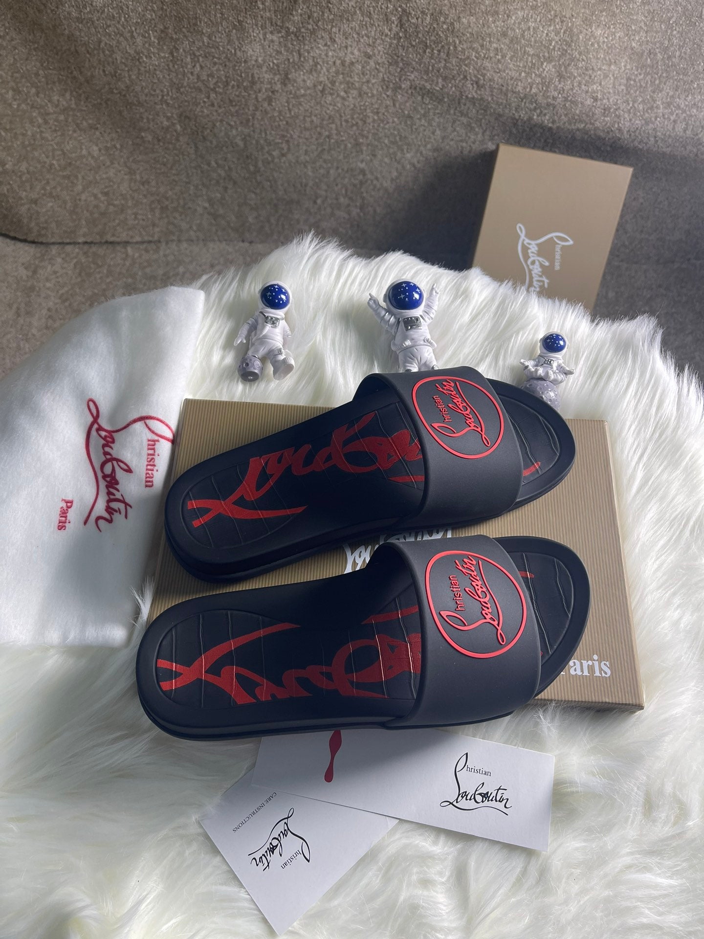 J4A23ZDE Stylish Slippers