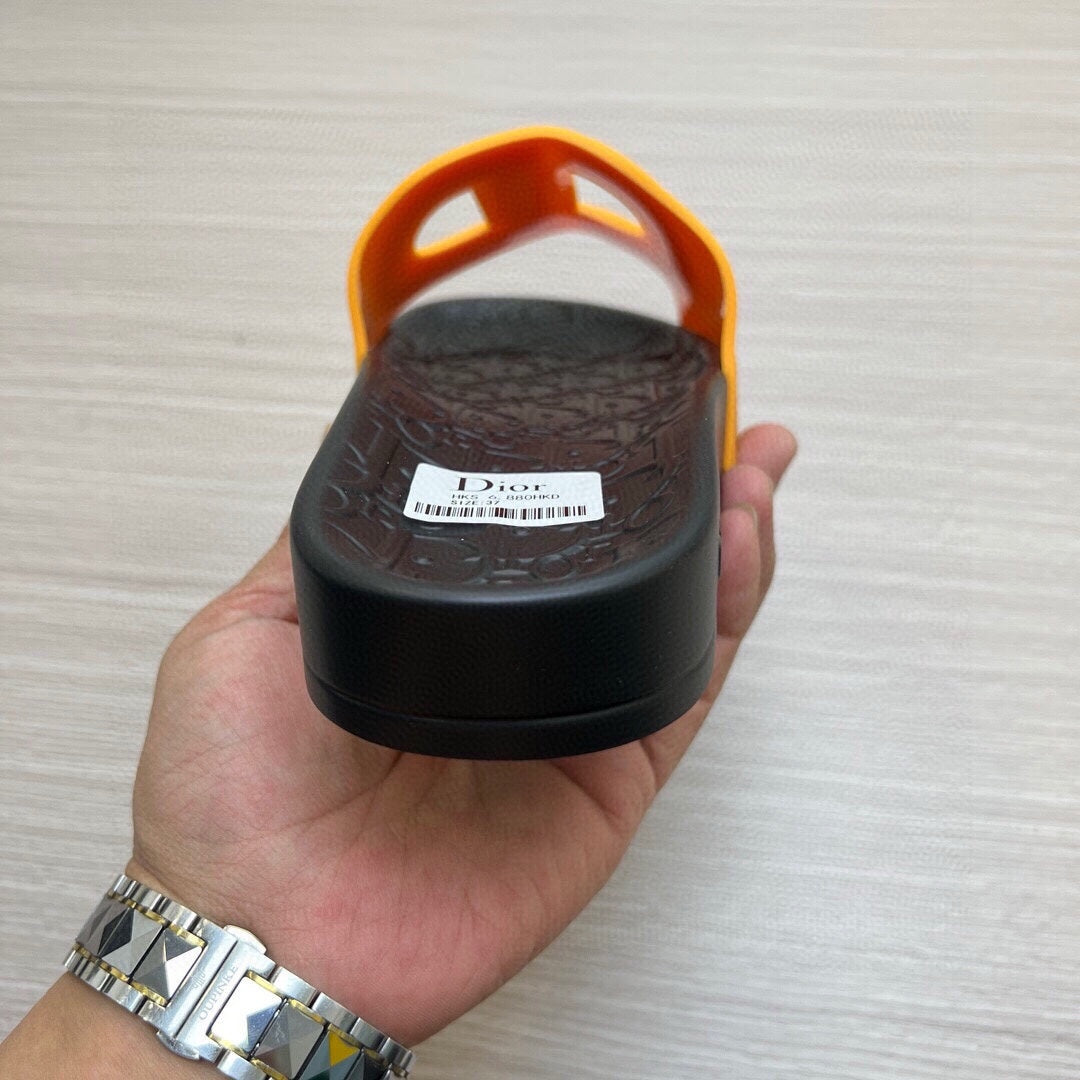 5LD213ZDE Stylish Slippers