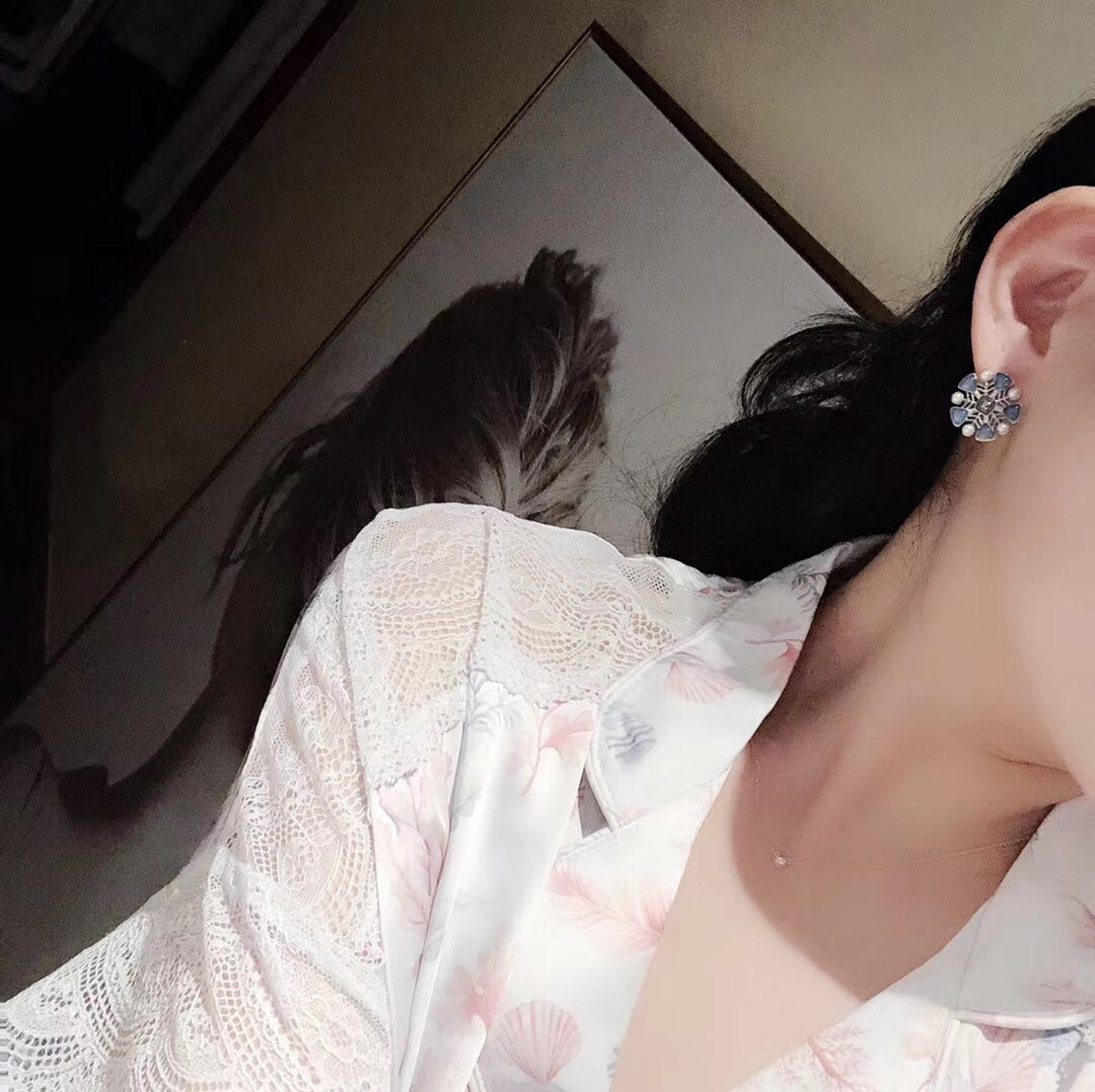 1YC157EDE Stylish Earrings