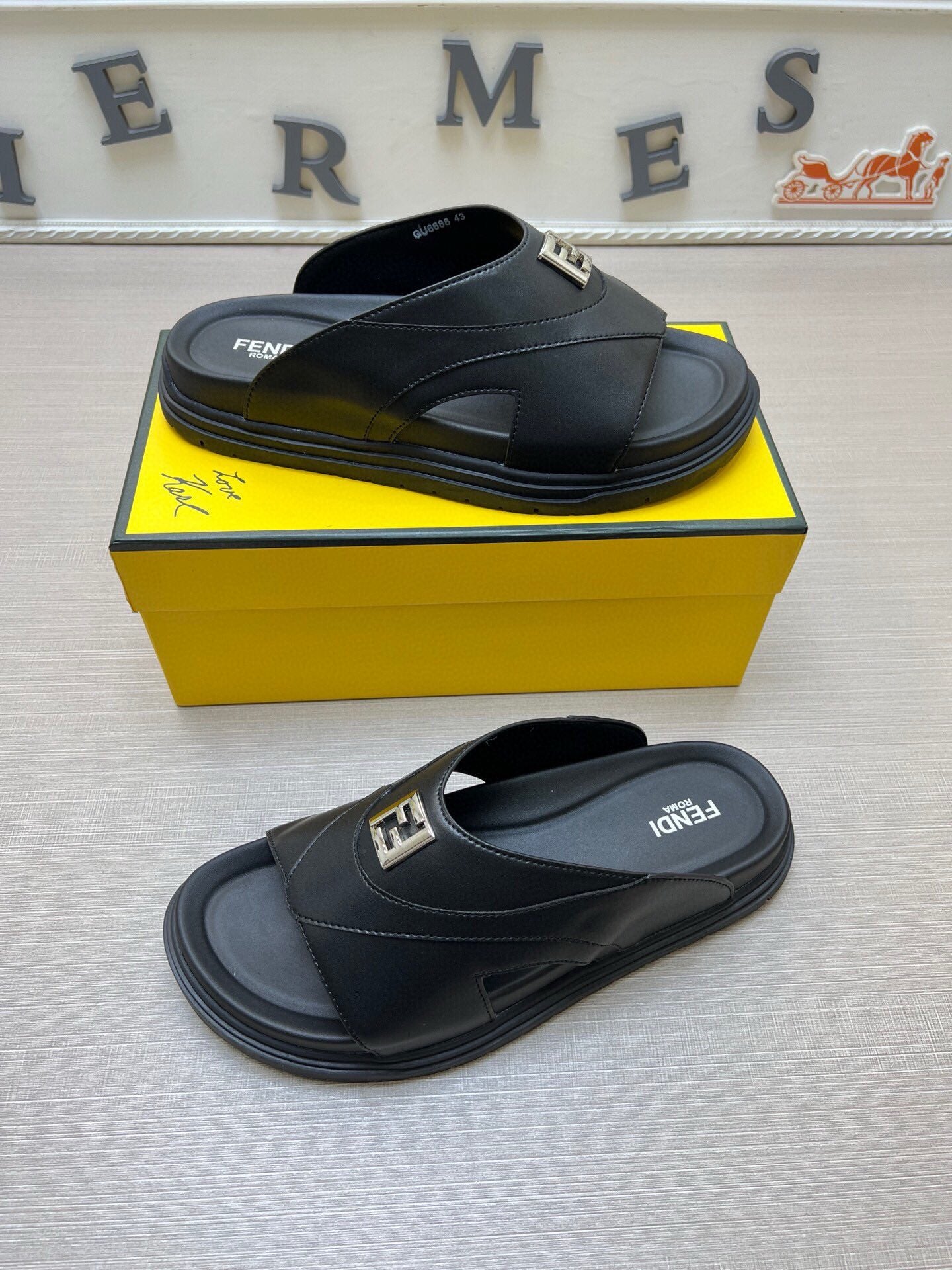 5LF221ZDE Stylish Slippers