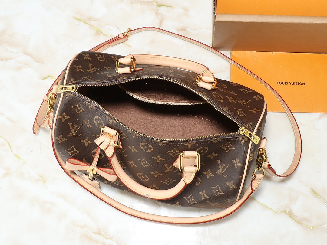 1WE87BDE Stylish leather bag