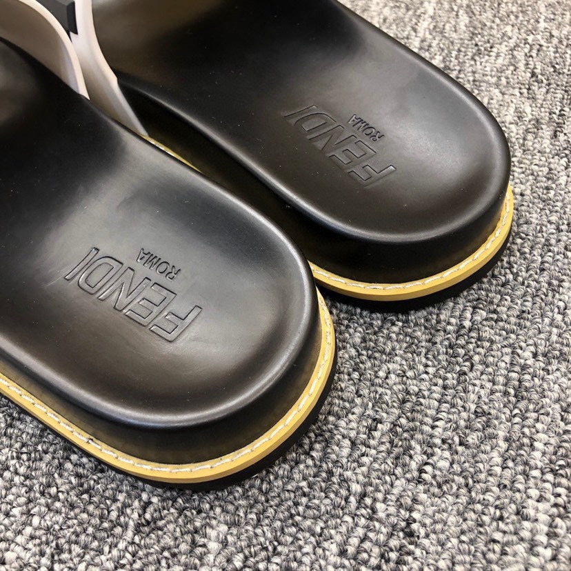 5XF106ZDE Stylish Slippers