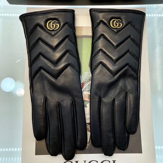 14B28SDE Stylish sheepskin gloves