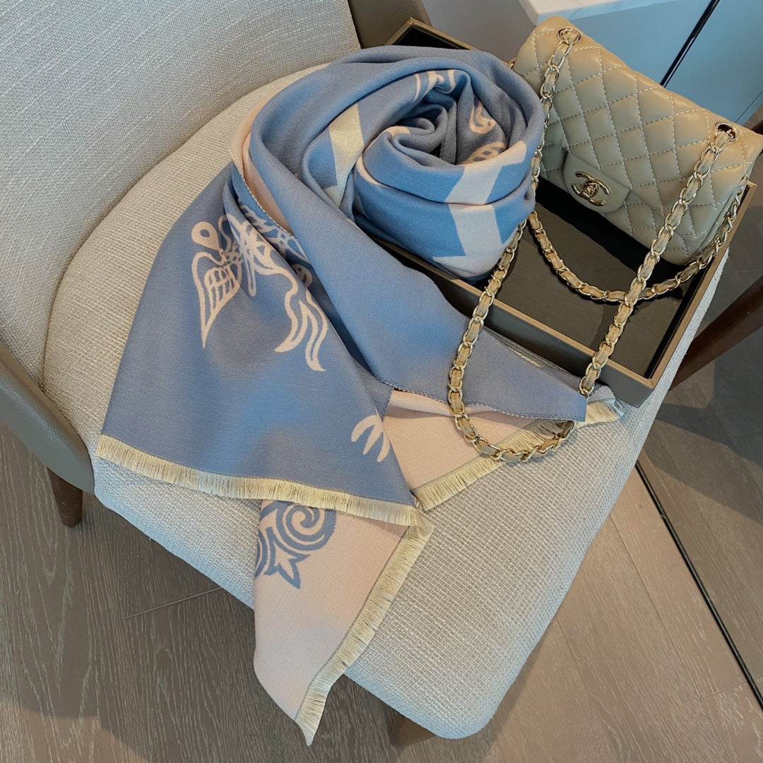 185ZH28WDE Stylish Winter Scarves