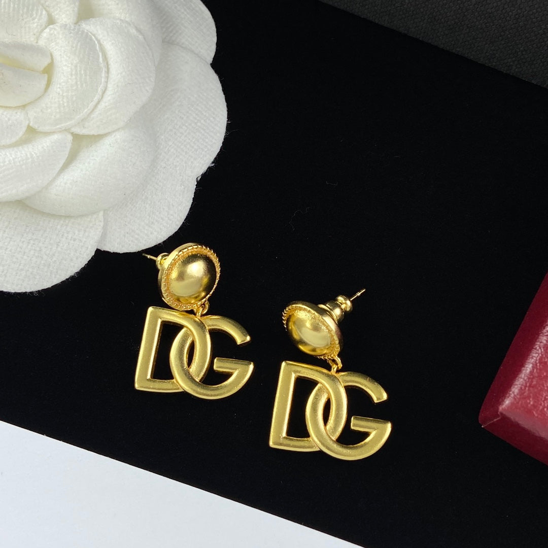 1NA147EDE Stylish Earrings