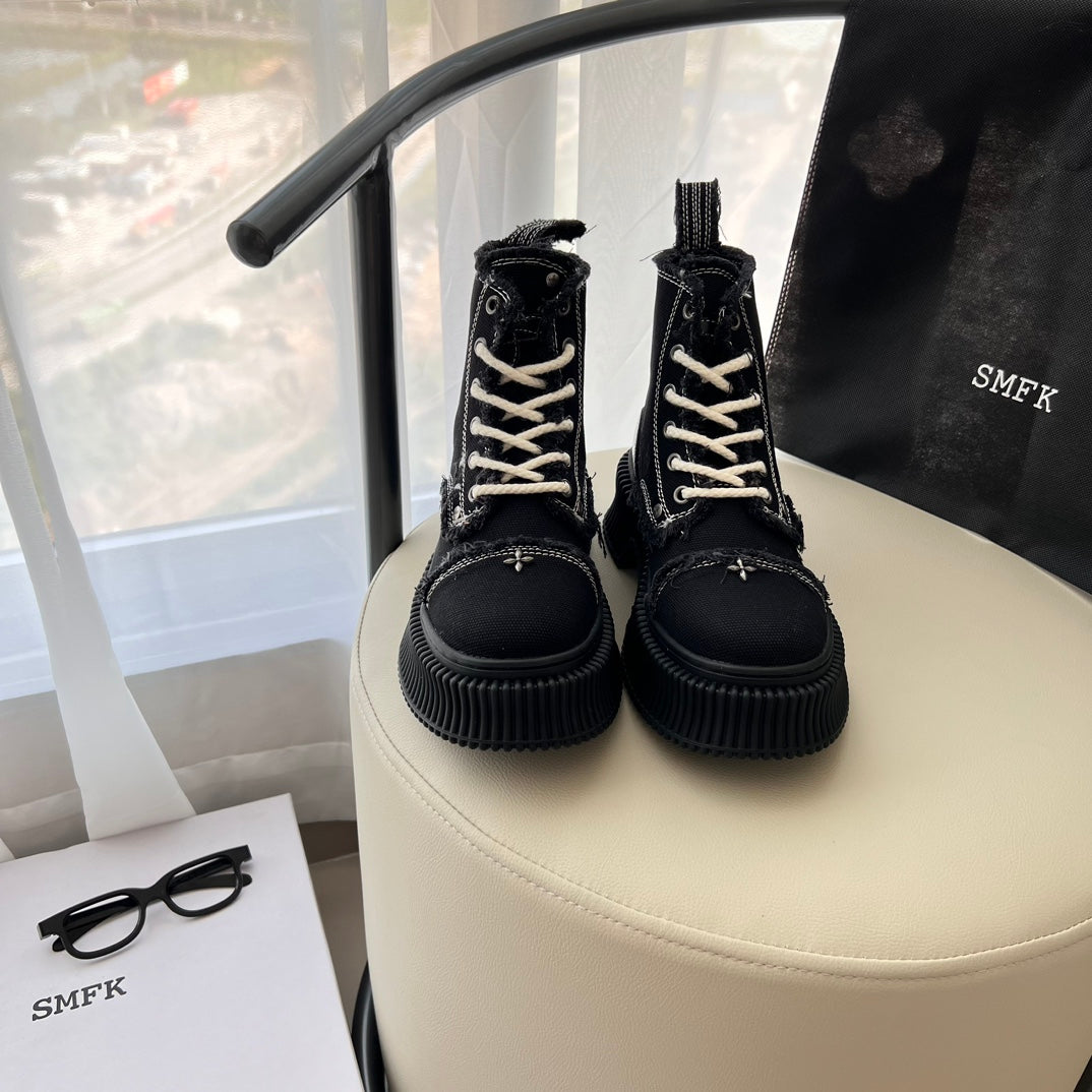 1JA17ZDE Stylish boots