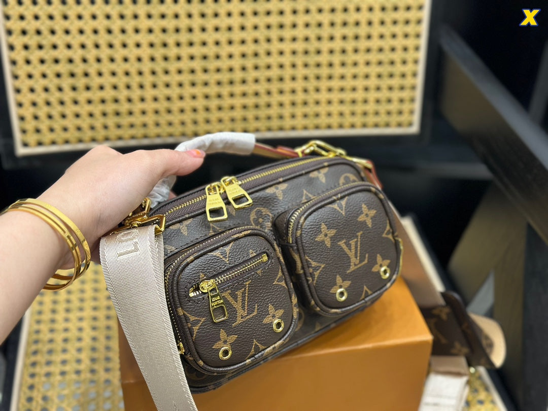 1XE162BDE Stylish leather bag 