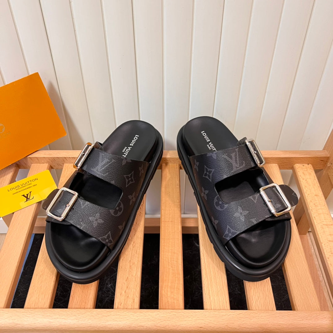 14E208ZDE Stylish Slippers