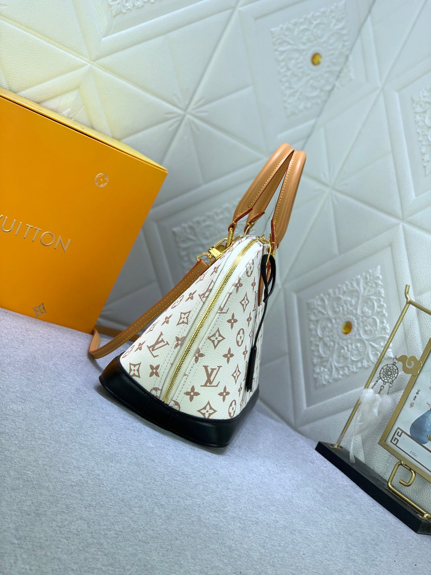 2XE336BDE Stylish leather bag 