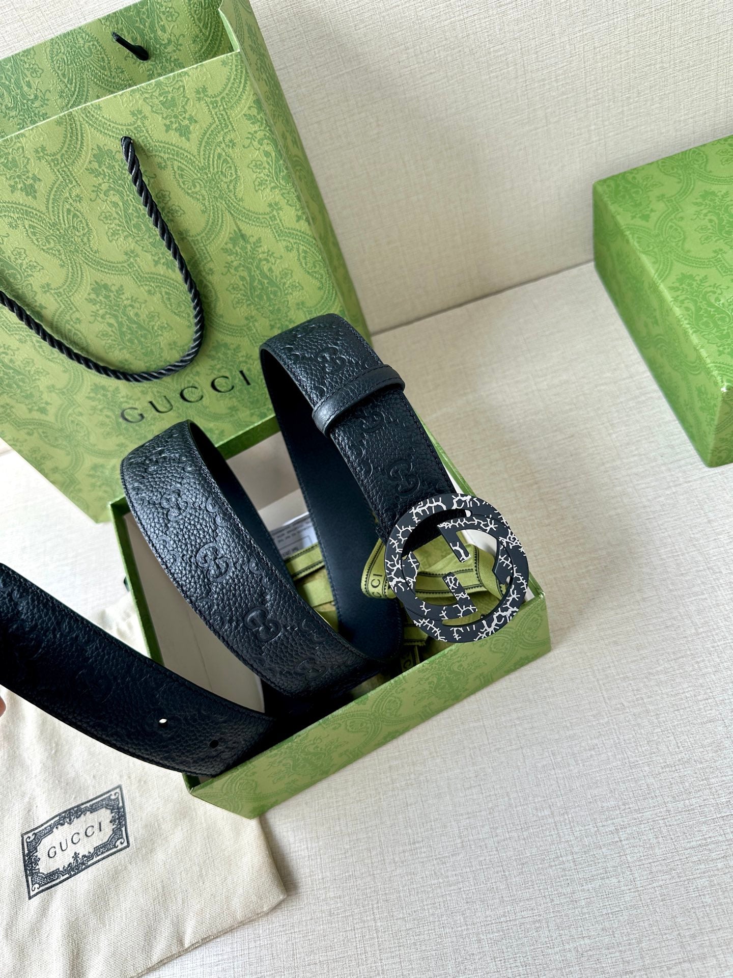 155RB209PDE Stylish  High quality belt With full package