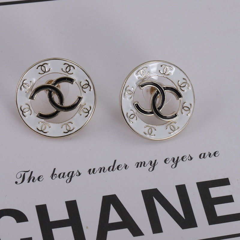 14C217EDE Stylish Earrings