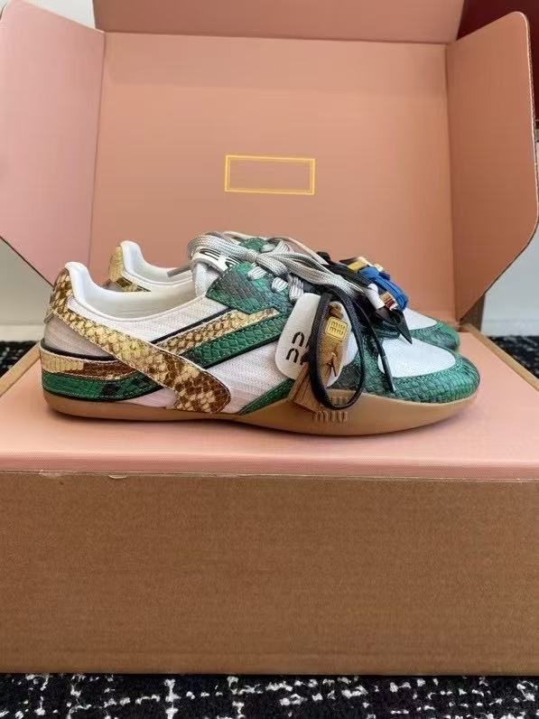 255RA12ZDE Stylish leather shoes