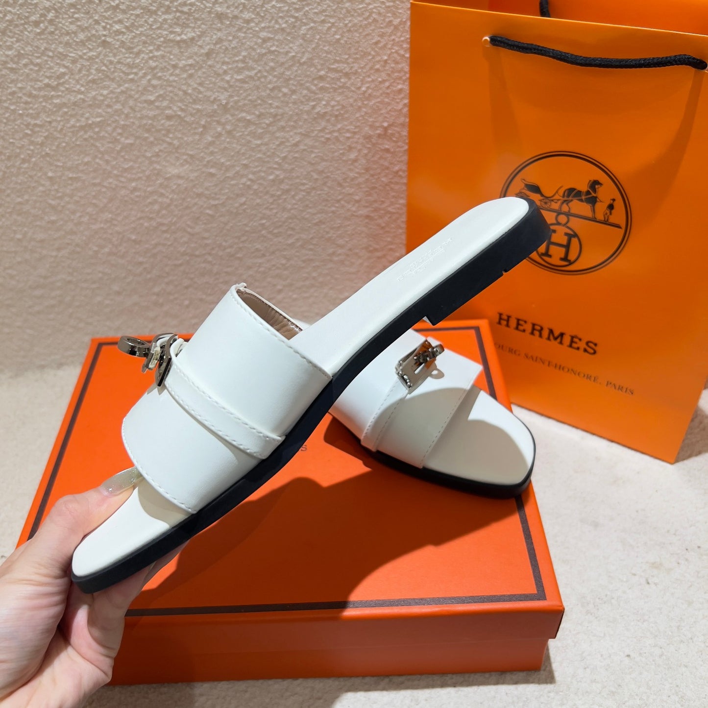 14H201ZDE Stylish Slippers