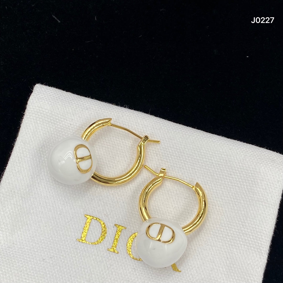1YD212EDE Stylish Earrings
