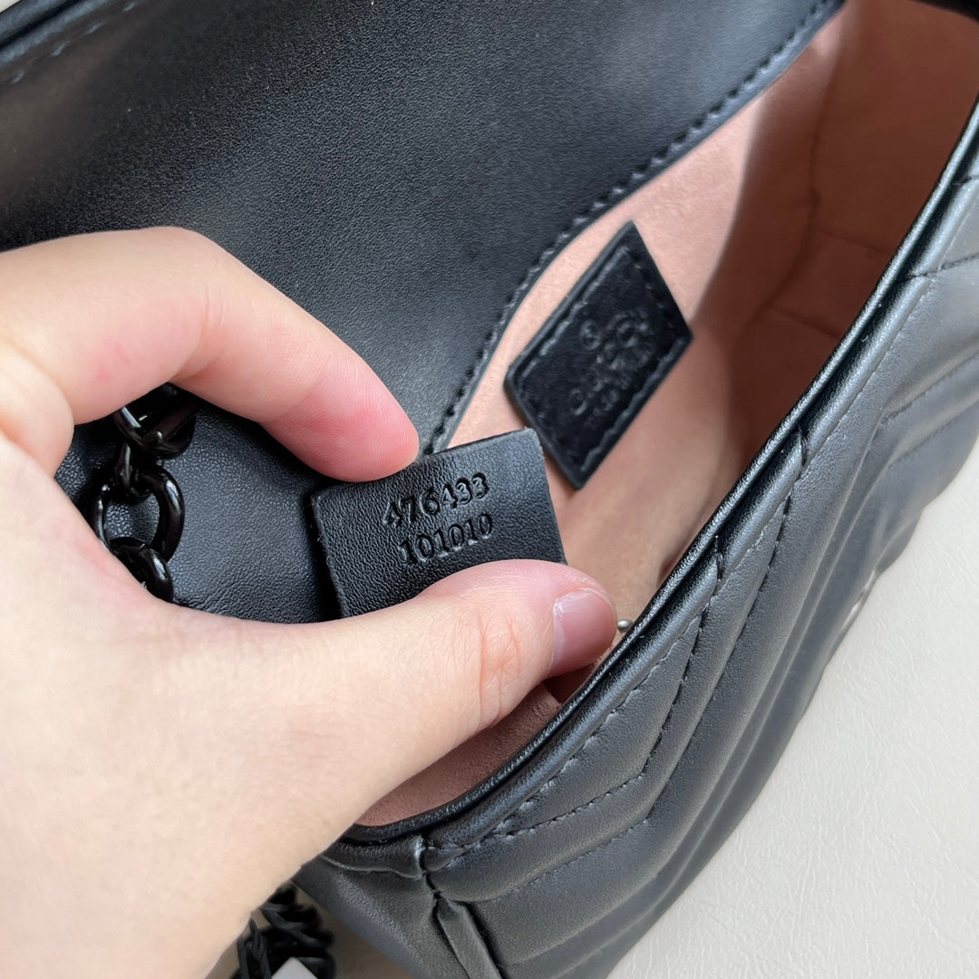 1XB53BDE Stylish leather bag