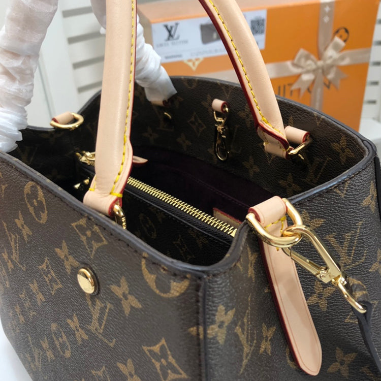 AE35BDE Stylish leather bag 