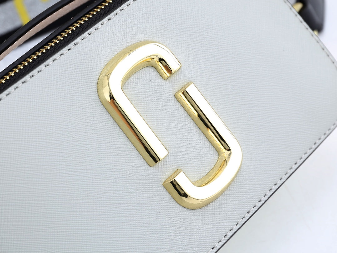 1XA31BDE Stylish leather bag 