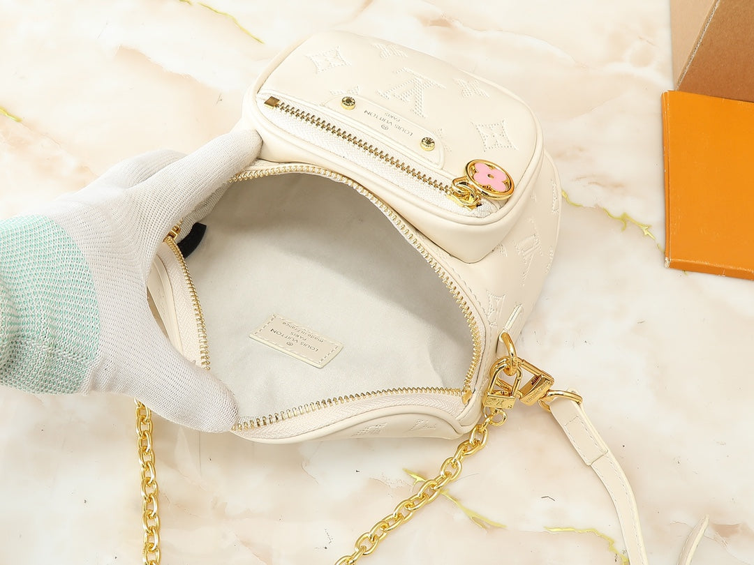 155NE59BDE Stylish leather bag