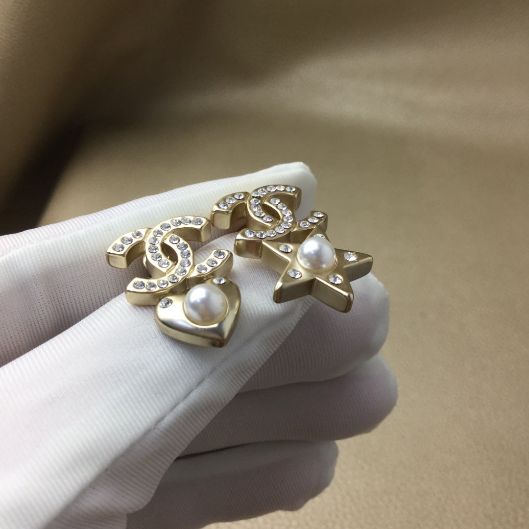 14C76EDE Stylish Earrings