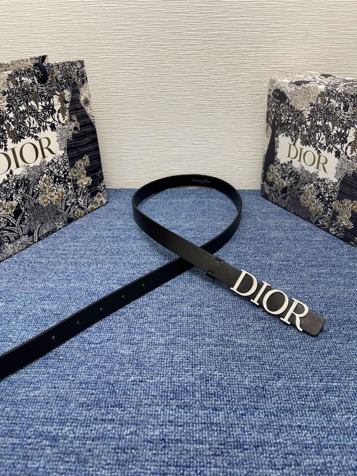 155RD203PDE Stylish  High quality belt With full package