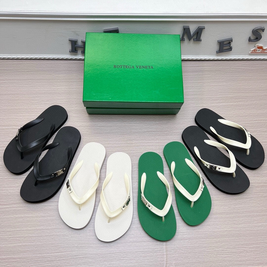 54A162ZDE Stylish slippers