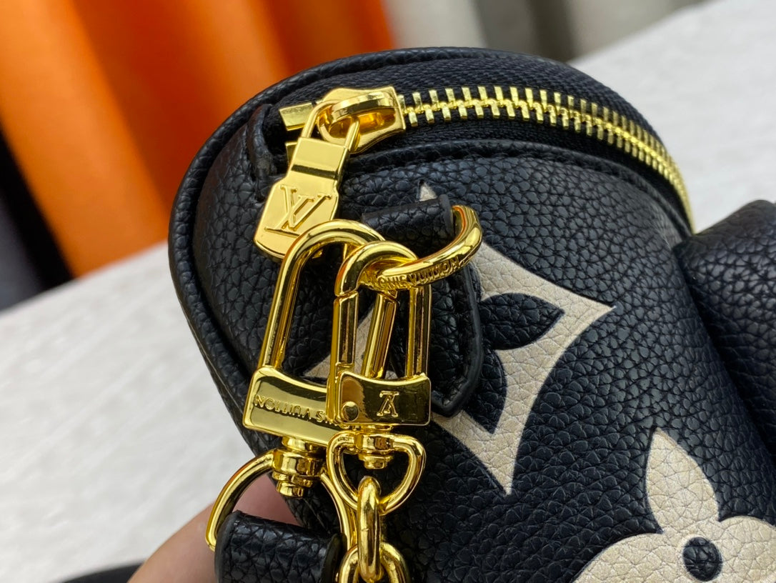 155NE58BDE Stylish leather bag