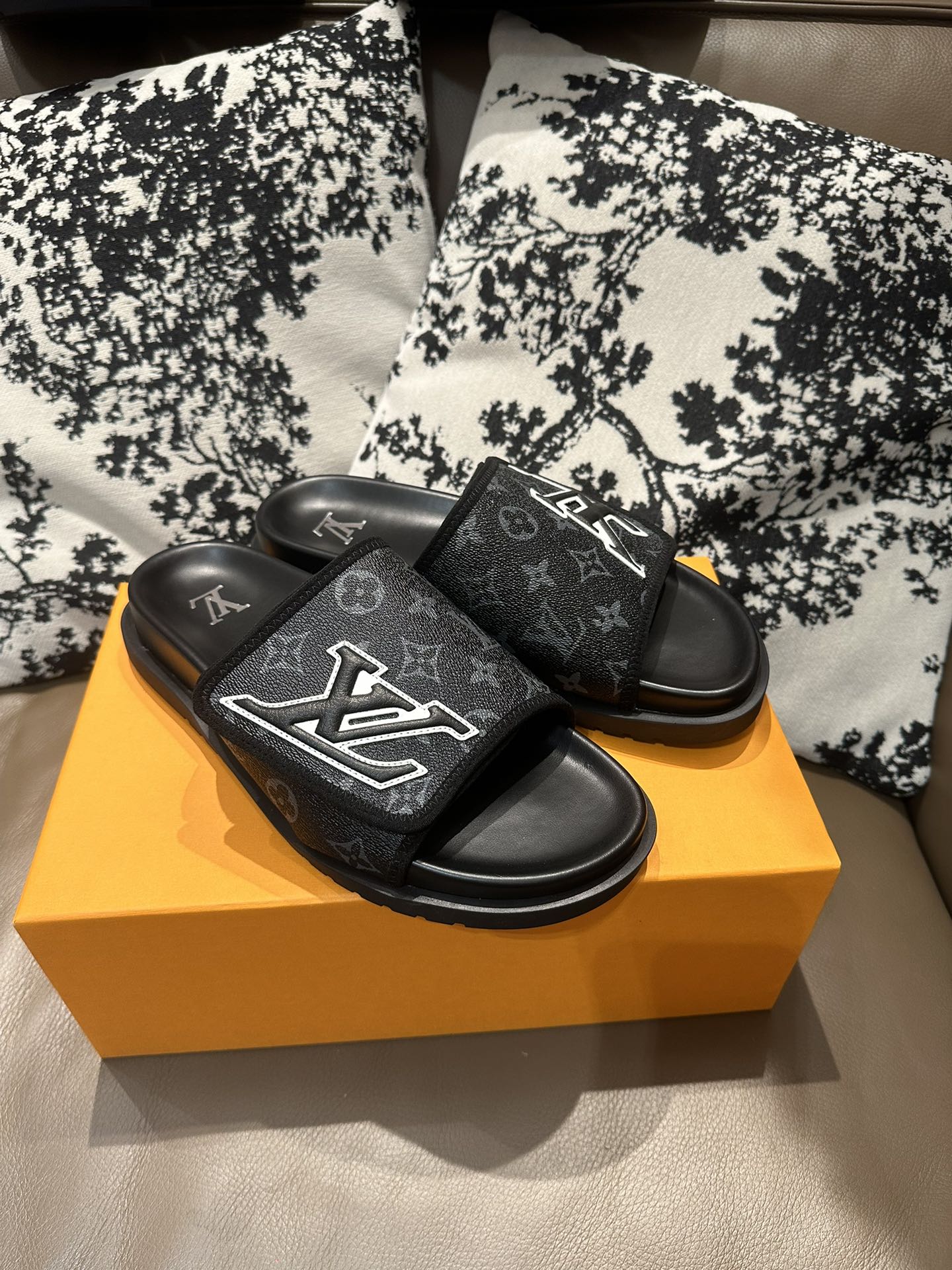285ZE28ZDE Stylish leather Shoes