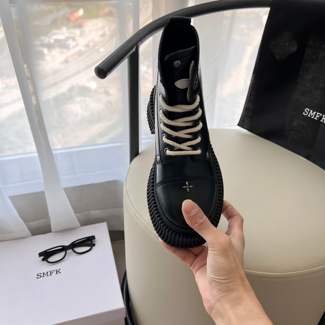 1JA16ZDE Stylish leather boots