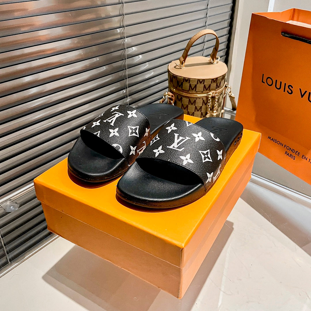 14E195ZDE Stylish Slippers