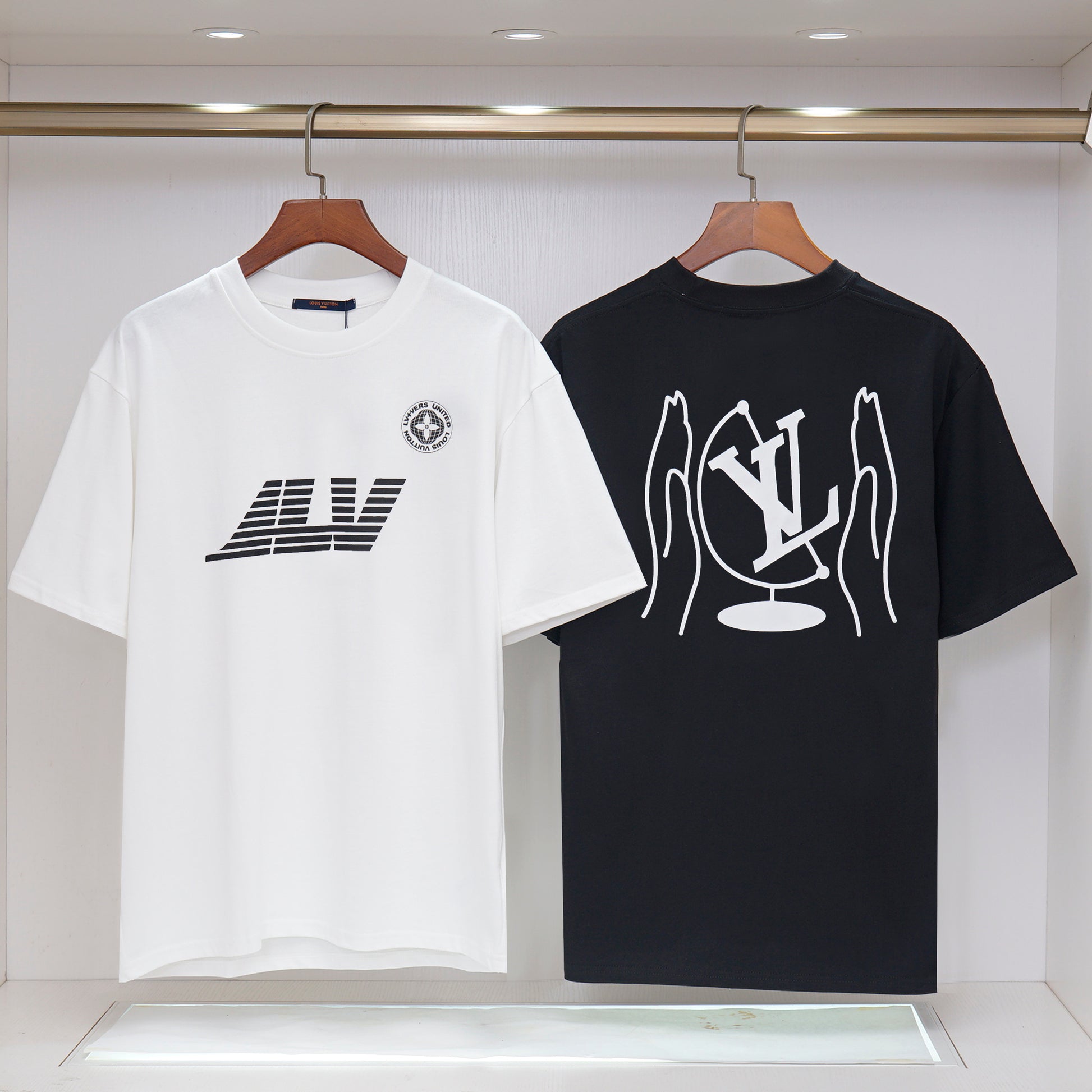 145NE8UDE Stylish T-shirt