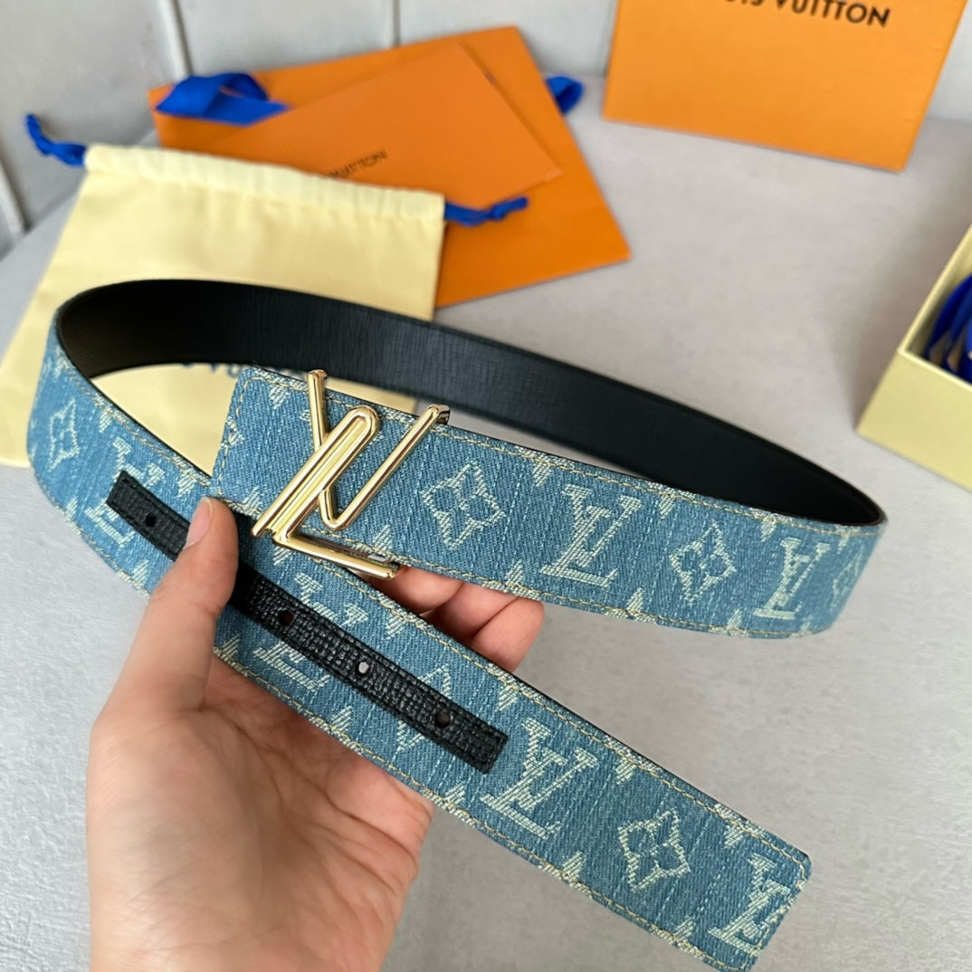 14E4PDE Stylish  High quality belt With full package