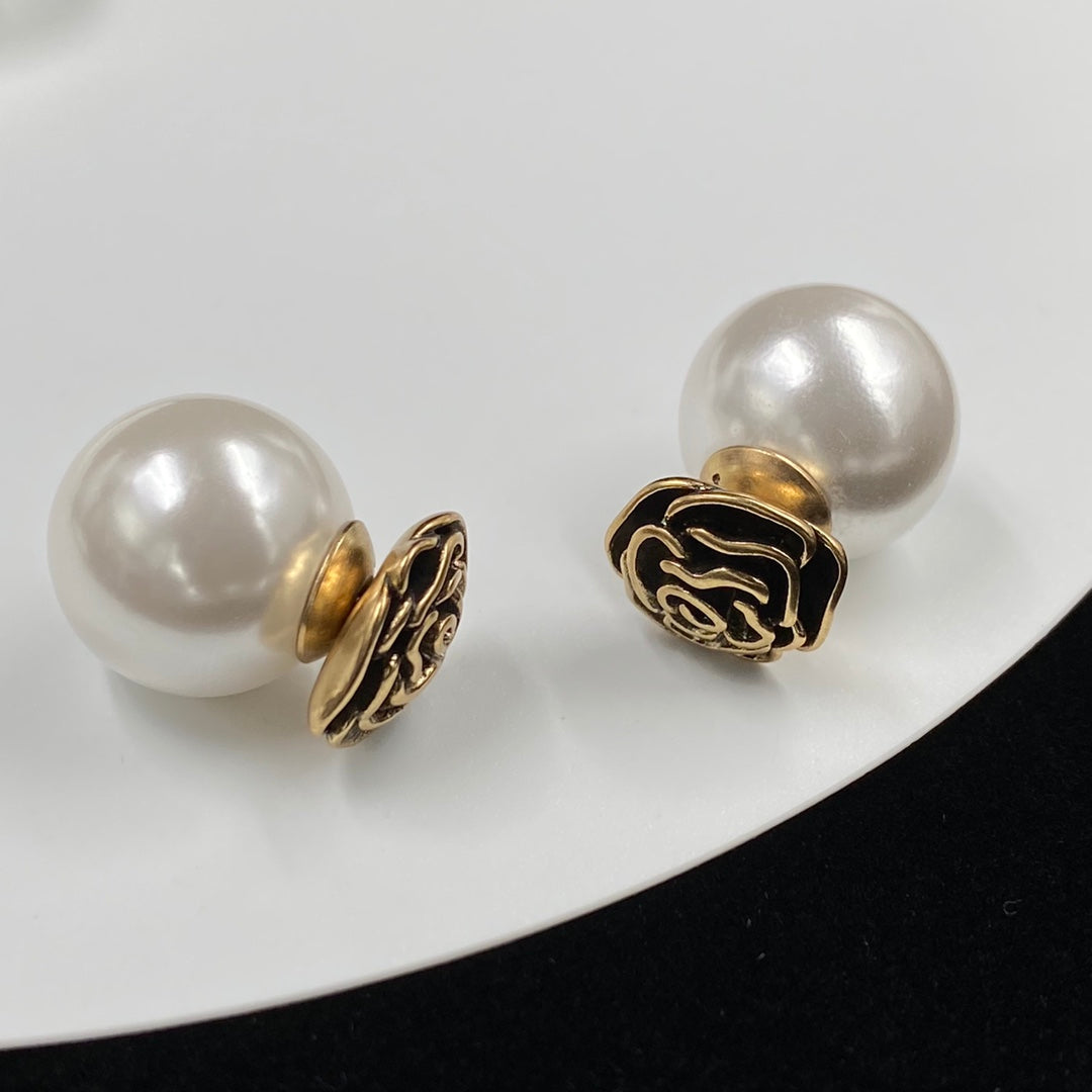 1YD232EDE Stylish Earrings