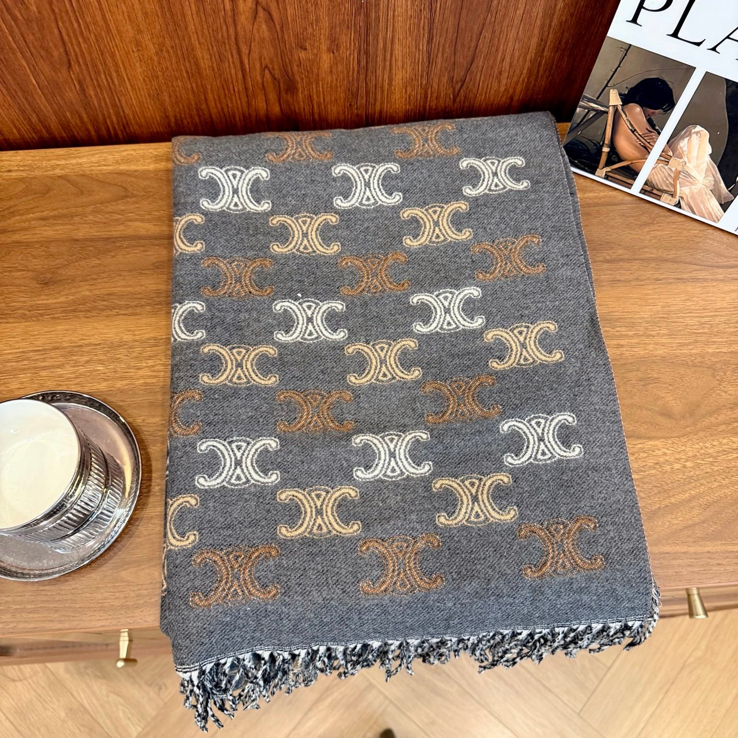 185ZN17WDE Stylish Winter Scarves