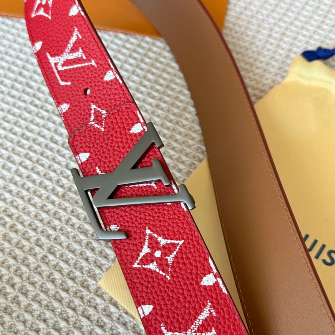14E131PDE Stylish  High quality belt With full package