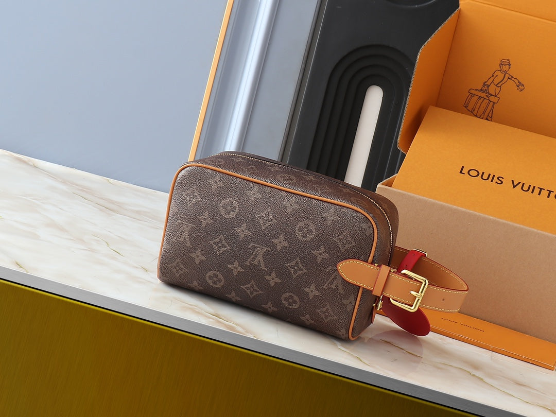 15RE69BDE Stylish leather bag