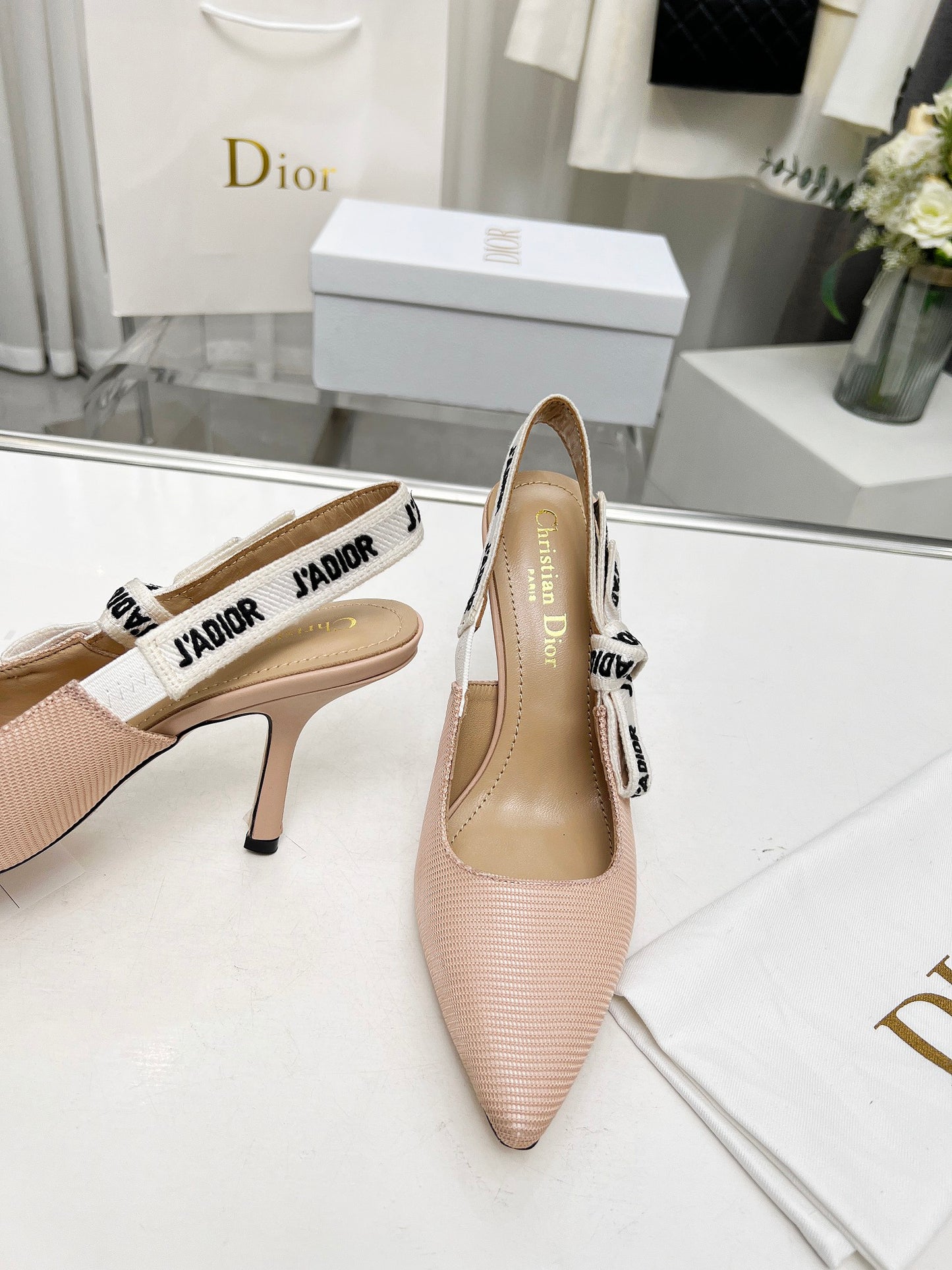 255QD44ZDE Stylish leather High heels