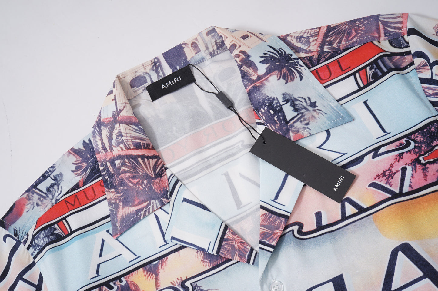 135RA137UDE Stylish shirt and shorts set